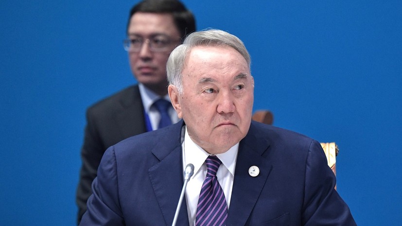 Назарбаев лишён статуса почётного сенатора Казахстана