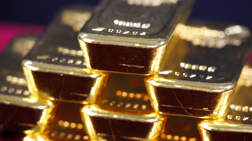 Цены на золото впервые с мая превысили $1900 за тройскую унцию