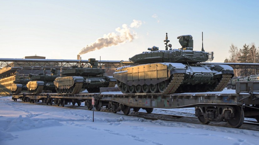 Конвейер работает круглосуточно: «Уралвагонзавод» передал Минобороны новую партию танков Т-90М «Прорыв»