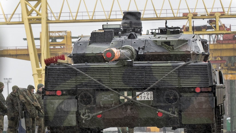 Bloomberg: ФРГ на следующей неделе может принять решение отправить танки Украине