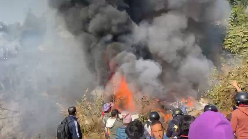 AFP сообщило об обнаружении выживших при крушении самолёта в Непале