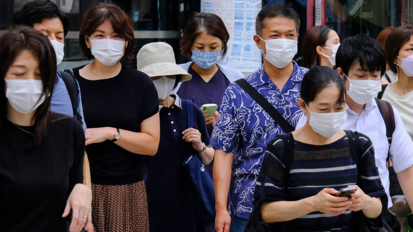 Минздрав Японии изучает возможность сменить статус COVID-19 до уровня сезонного гриппа