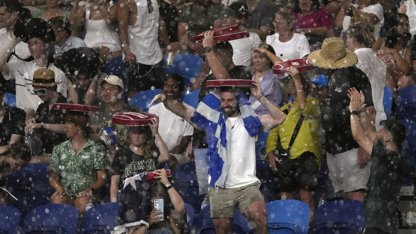 Матчи Australian Open прерваны из-за дождя