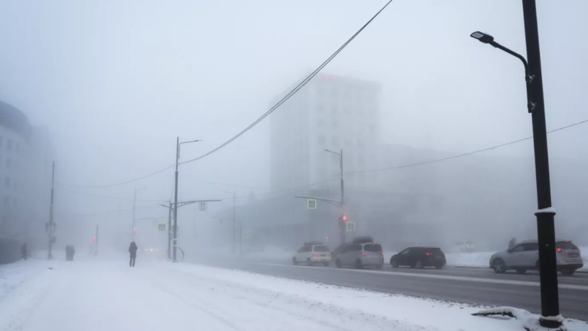 Школьникам в Якутии продлили дистанционное обучение из-за морозов