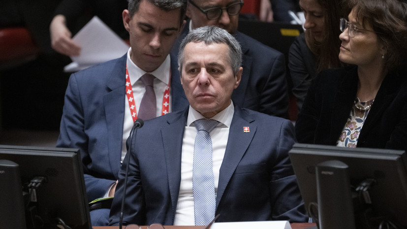 Глава МИД Швейцарии не исключил использование активов России для восстановления Украины