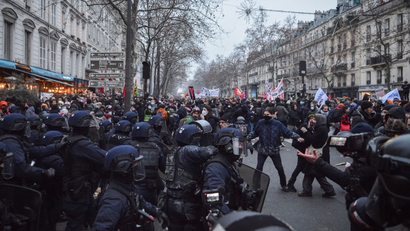 МВД Франции: более 1 млн человек участвовали в демонстрациях против пенсионной реформы