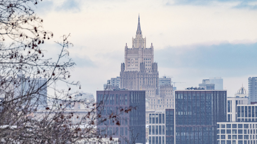 В МИД заявили о намерении ответить на понижение Латвией уровня дипотношений с Россией