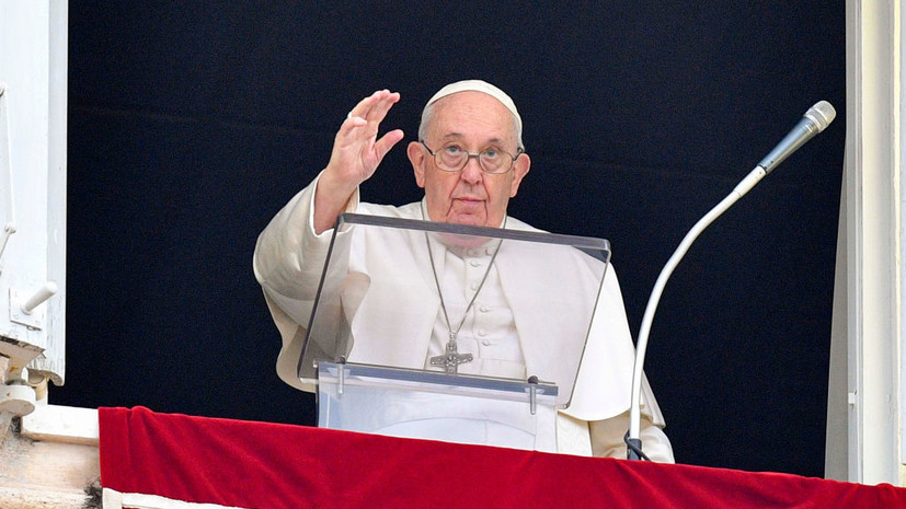 Папа Римский заявил, что гомосексуализм не является преступлением