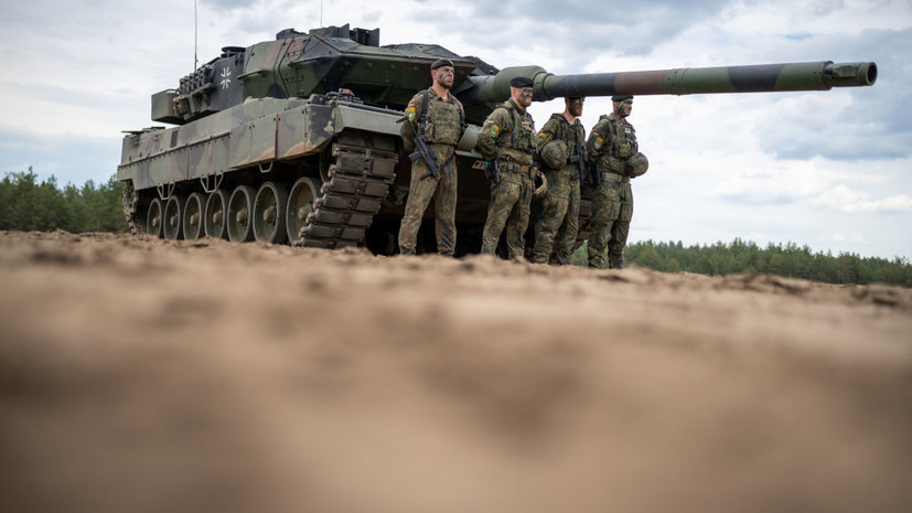 В ФРГ допустили начало обучения солдат ВСУ управлению танками Leopard в январе-феврале
