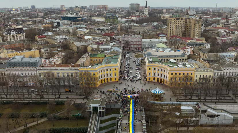 Украинские СМИ сообщают о взрывах в Виннице и Одессе