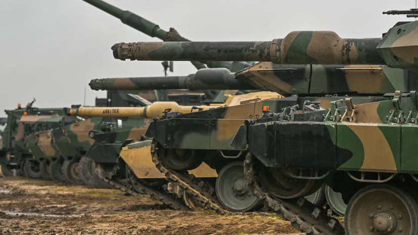 Депутат бундестага Вагенкнехт назвала опасным шагом поставку танков Leopard Украине