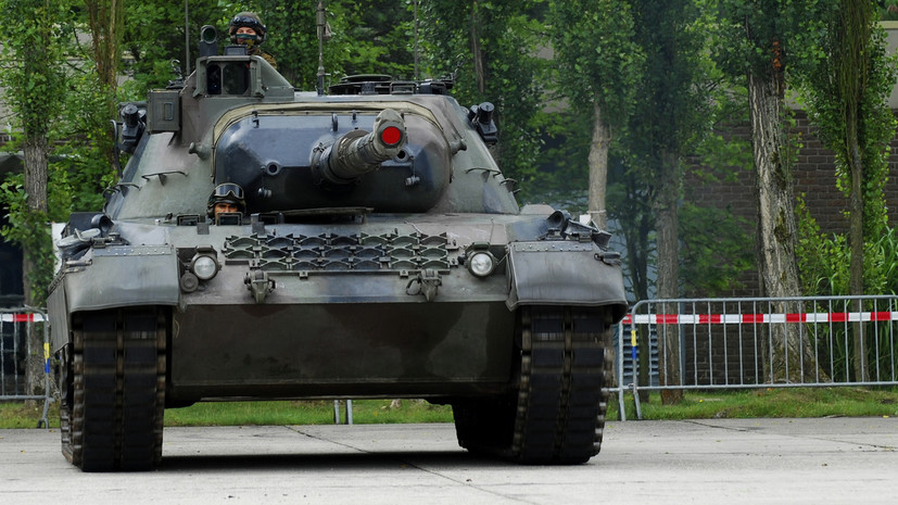 Эксперт Литовкин: США заставляют Европу отправлять ВСУ танки, чтобы потом продать ей свои