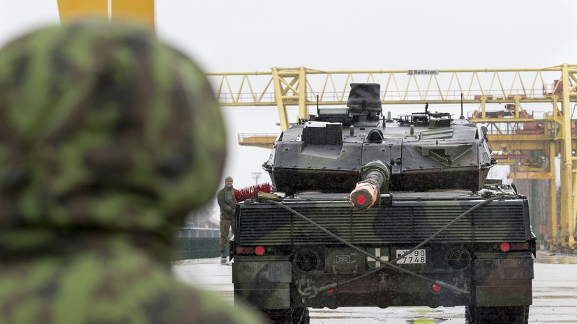 ZDF: чуть более половины немцев поддержали решение властей ФРГ передать танки Украине