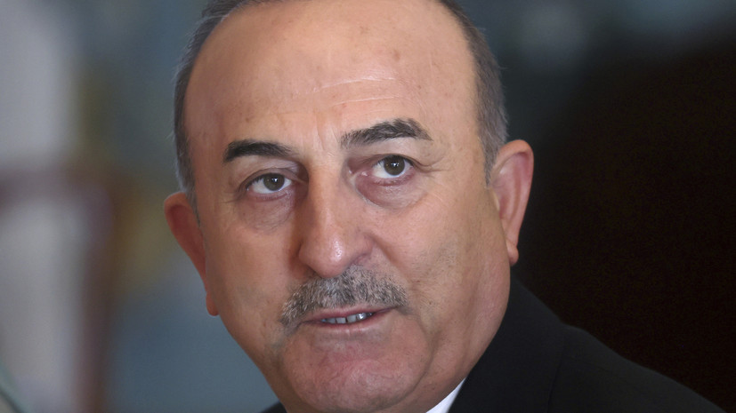 Глава МИД Турции Чавушоглу осудил нападение на посольство Азербайджана в Иране