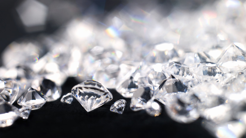 Премьер Бельгии заявил, что не видит смысла запрещать российские алмазы в ЕС