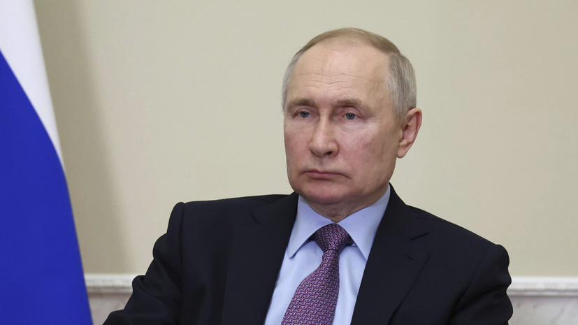 Путин поручил в 2023 году добиться снижения бедности и роста реальных зарплат