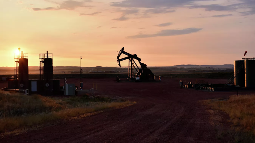 Цена нефти марки Brent опустилась ниже $85 за баррель