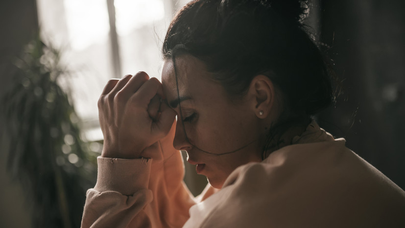 Невролог Василенко напомнила, что у женщин мигрень возникает чаще, чем у мужчин