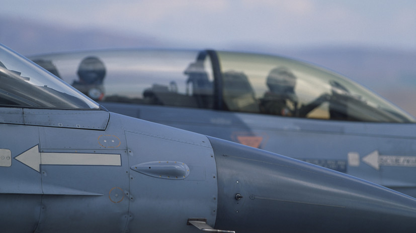 Польша на данный момент не ведёт переговоров о передаче Украине самолётов F-16