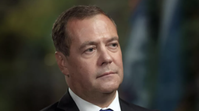 Медведев отреагировал на отказ Киева от рождественского перемирия