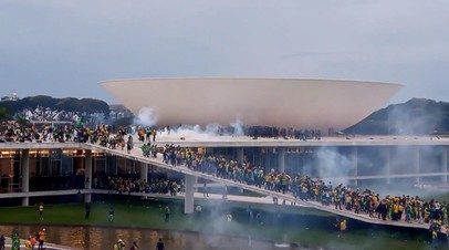 В столице Бразилии введён режим ЧС из-за массовых протестов