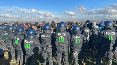 Полиция вновь применила спецсредства против экоактивистов на западе ФРГ