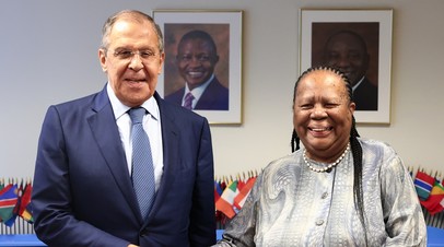 Глава МИД ЮАР заявила о намерении обсудить с Лавровым сотрудничество в торговле и туризме