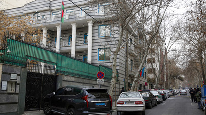 Азербайджан проведёт эвакуацию сотрудников посольства в Иране