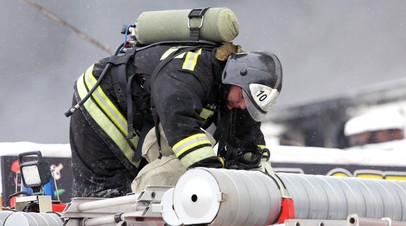 Пожар на складе со стройматериалами на рынке Синдика в Подмосковье потушили