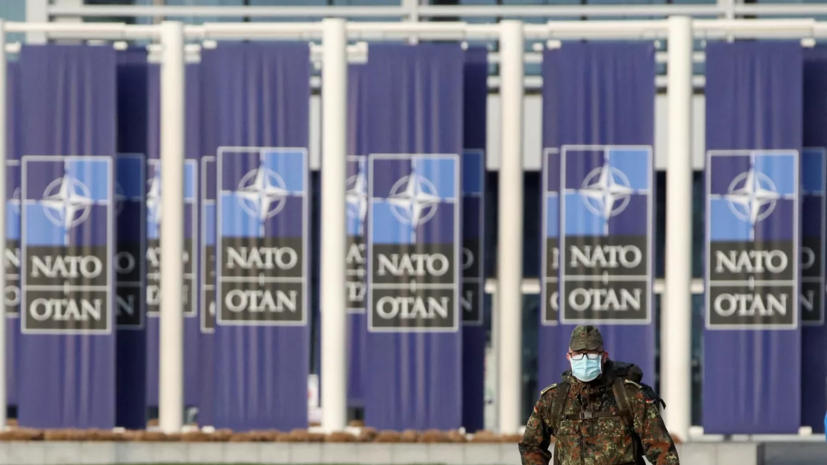 МИД КНР: Пекин надеется, что НАТО и Япония прекратят раздувать китайскую угрозу