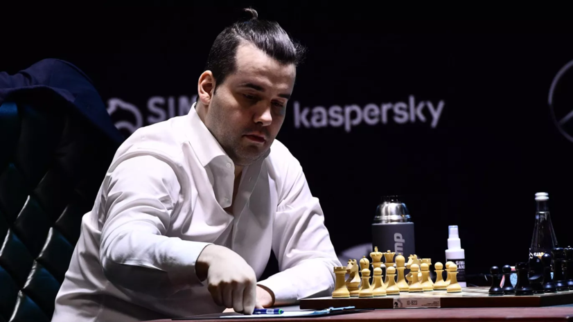 Артемьев оценил шансы Непомнящего в игре с Лижэнем за мировую шахматную корону