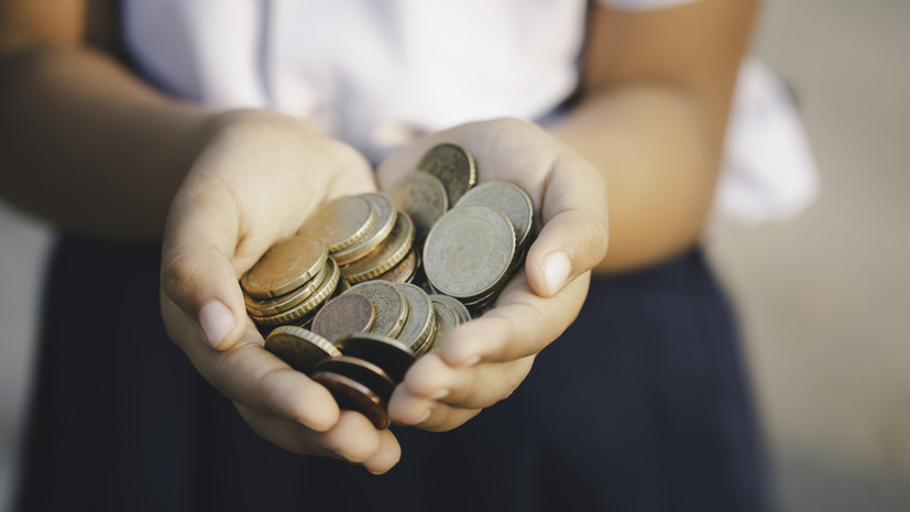 Психолог Ивашина объяснила, как научить ребёнка правильно обращаться с деньгами