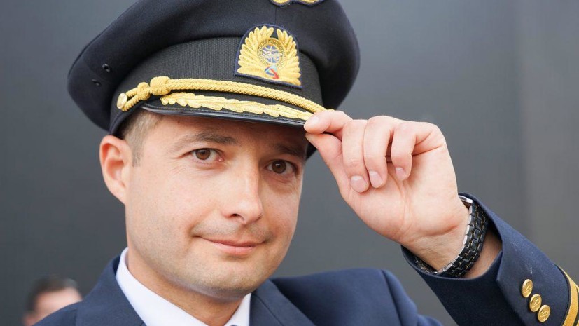 «Мы молча делали свою работу»: Герой России лётчик Дамир Юсупов — о мечте и подвиге