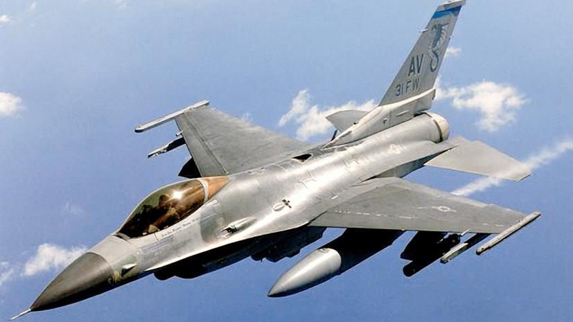 Минобороны Польши: Варшава готова передать Киеву F-16 только совместным решением НАТО