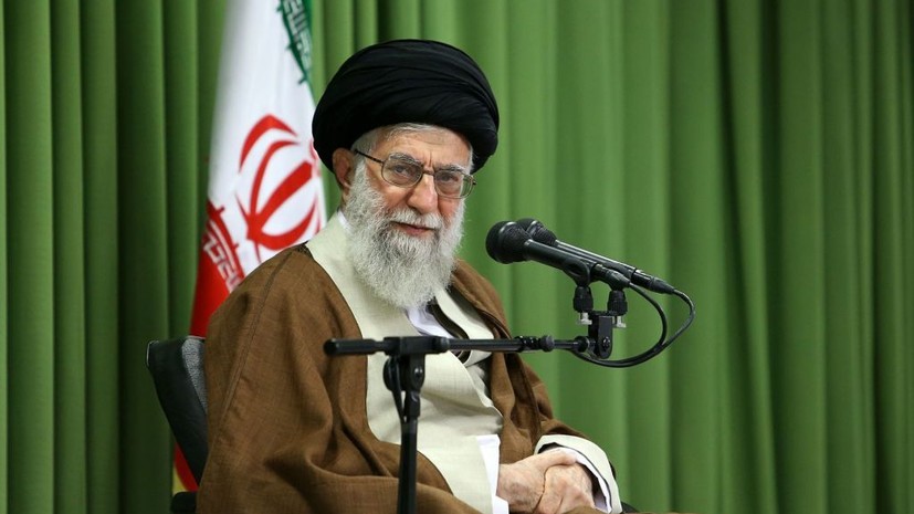 Верховный лидер Ирана Али Хаменеи помиловал десятки тысяч заключенных