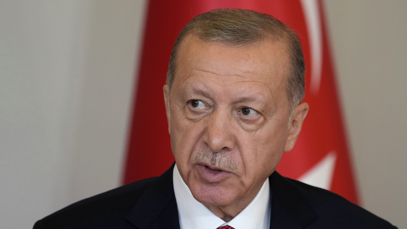 Эрдоган заявил о гибели 912 человек в результате землетрясения