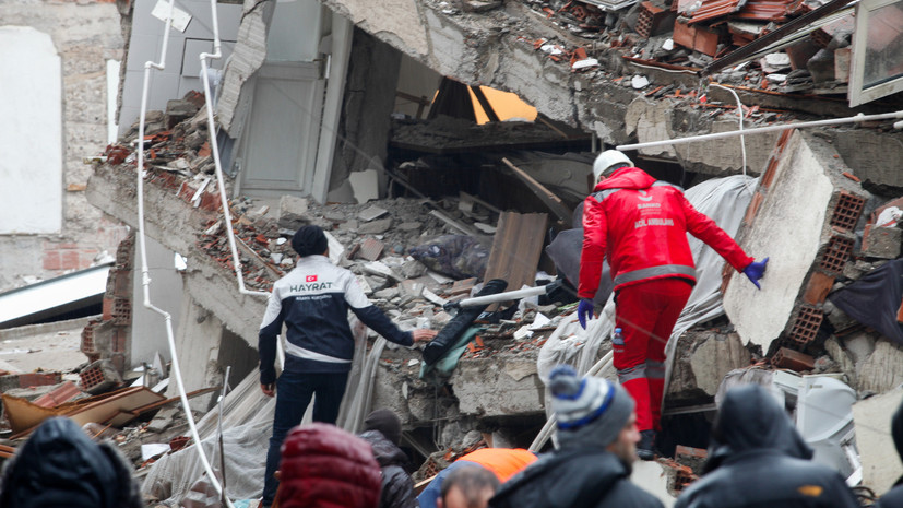 Число погибших в результате землетрясения в Турции выросло до 1014