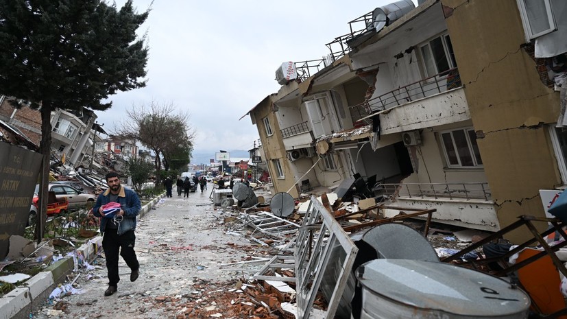 Сейсмологи: свыше десяти афтершоков зафиксированы после нового землетрясения в Турции