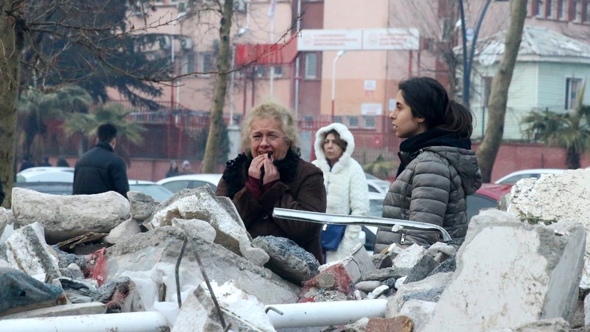 Эрдоган объявил в Турции общенациональный траур после землетрясения