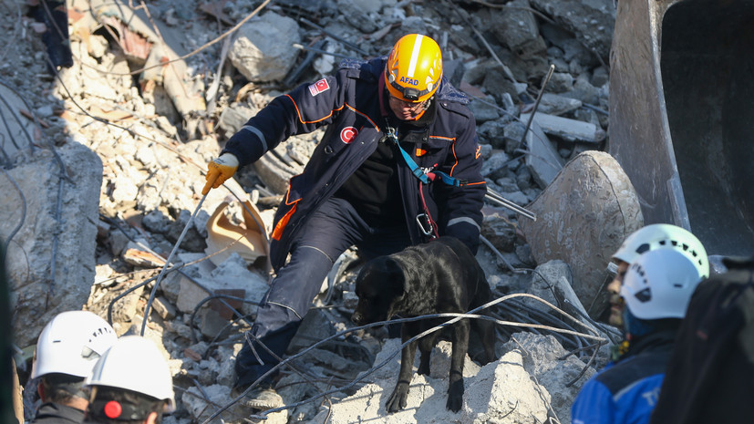 ТАСС: один россиянин погиб во время землетрясения в Турции