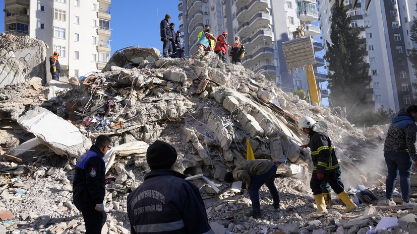 Число погибших при землетрясении в Турции возросло до 3419