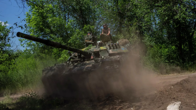 ВСУ обстреляли из танка Новобахмутовку в ДНР