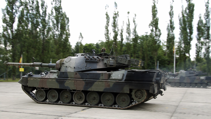 Глава Минобороны: Польша разочарована тем, что Германия предоставляет Украине мало танков