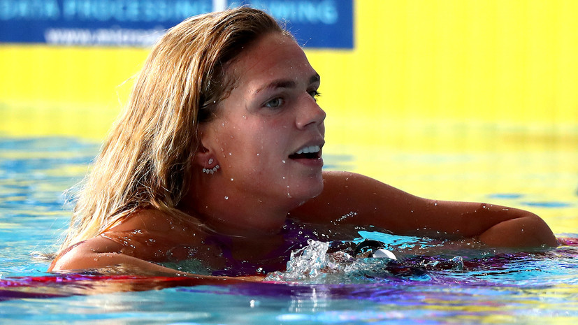 Ефимова в кровь разбила лицо во время катания на сноуборде