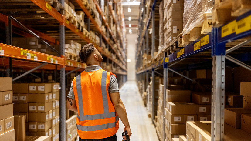 «Ъ»: на российском рынке образовался профицит ноутбуков в миллион штук