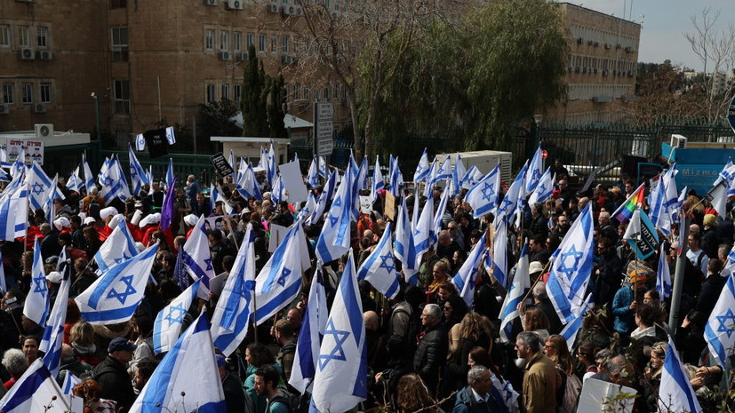 В Израиле проходят многотысячные протесты против судебной реформы Нетаньяху
