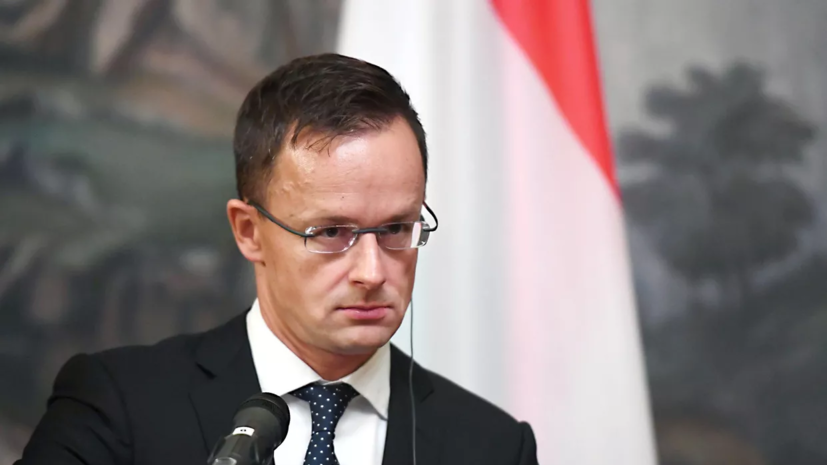 МИД Венгрии призывает начать мирные переговоры по Украине