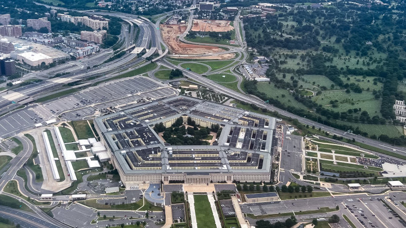 В Пентагоне заявили, что фиксировали разведывательные аэростаты над Ближним Востоком
