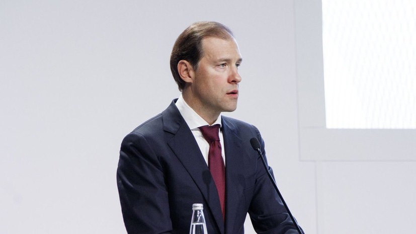 Мантуров: российским авиакомпаниям в 2023 году поставят два SSJ New и 26 вертолётов Ми-8