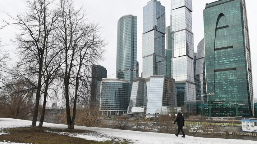 Синоптик Позднякова рассказала, когда в Москве полностью растает снег